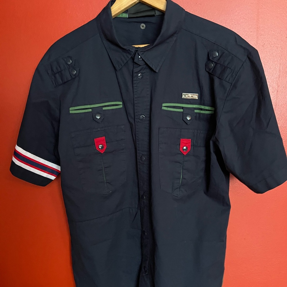Lavie LA Men's Black Short-Sleeve Button-Down Shirt with Red & Green Accent Trim